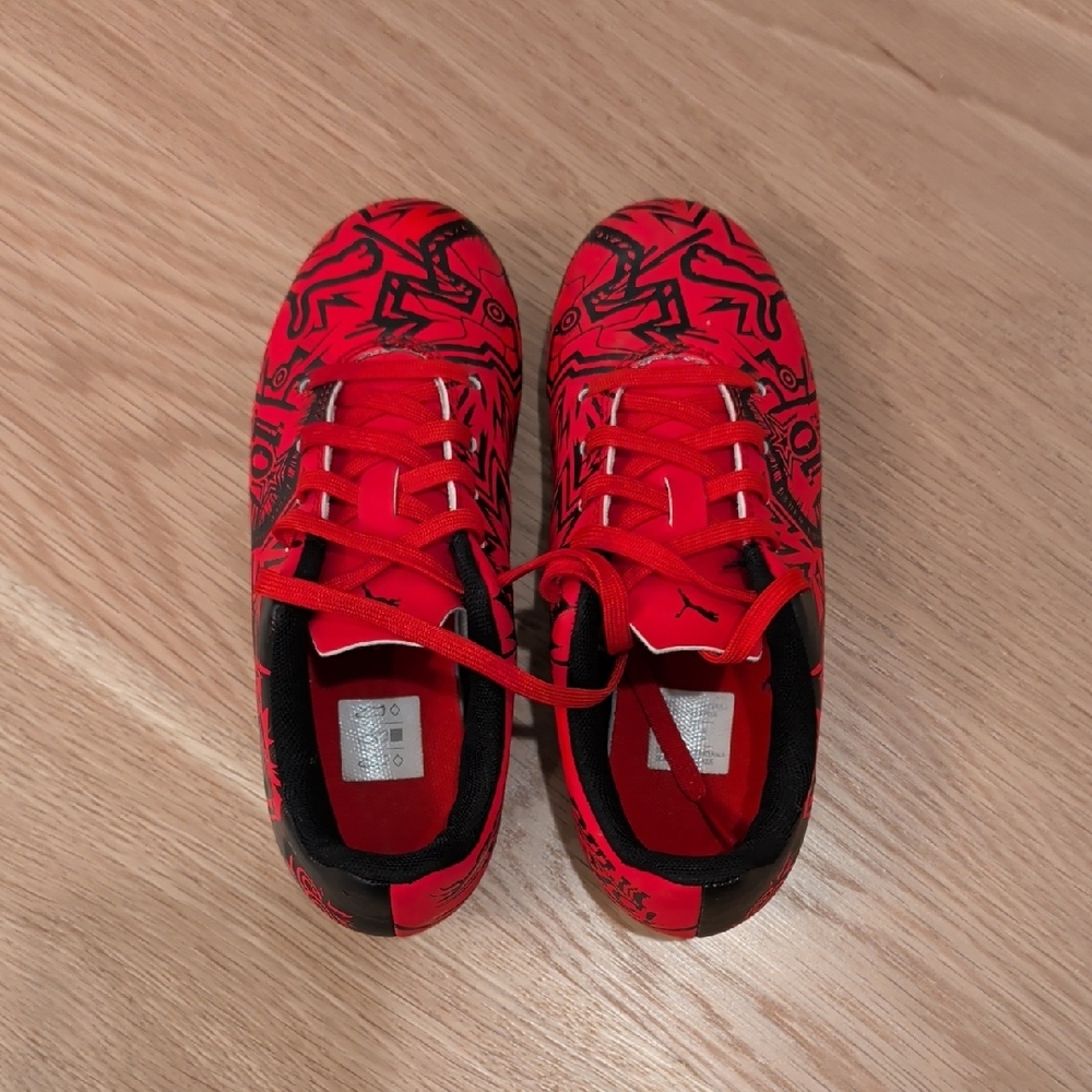 Puma Red and Black Graphic ⚽ Cleats